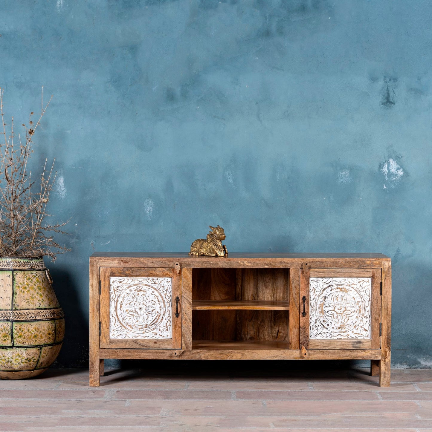 custom cabinets,
cabinet makers near me,
tv stand for 65 inch tv,
living spaces furniture,
living room furniture,
cabinet,
media unit,
tv stand,
console table,