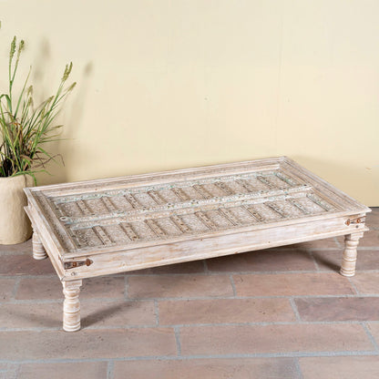 coffee table,
solid wood coffee table,
side table,
round coffee table,
end tables,
glass coffee table,
outdoor coffee table,
black coffee table,
coffee table with storage,